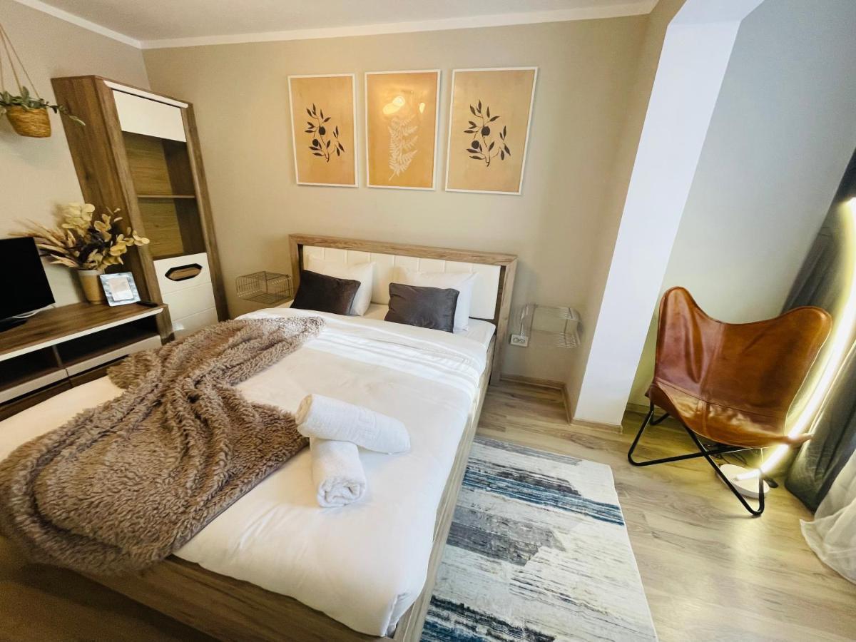 Hygge Place To Stay - Self Check In Nonstop 24H-Wifi Resita Exterior photo